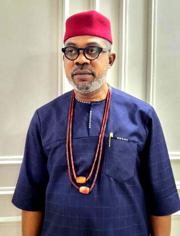 Metchie promises massive devt of Anambra community, sworn-in as PG