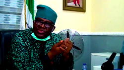 Ondo two-term Senator retrieves vehicles from party leaders after losing primary