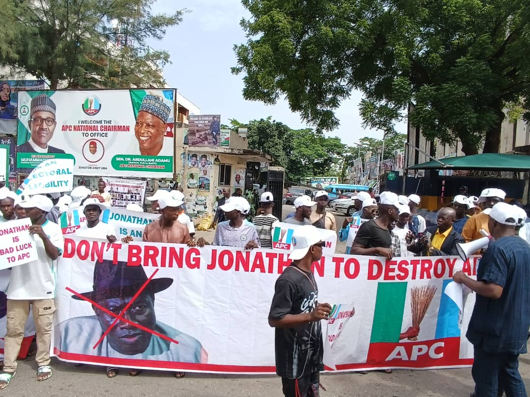 2023: They'll dump you when time comes - Gololo warns Jonathan against APC  governors - Daily Post Nigeria