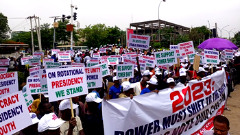 2023: CSO march on APC, PDP secretariat over zoning Presidency to South