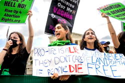 US Supreme Court gives states green light to ban abortion, overturning Roe