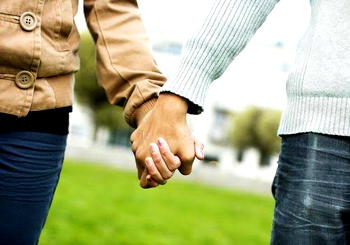 Mixed reactions trail older women dating younger men