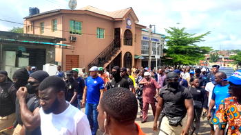 ‘June 12 is alive again’ — Aderinokun affirms as over 2000 people join Democracy Day walk to MKO Abiola’s house