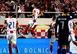 Croatia leave it late to deny France first Nations League win