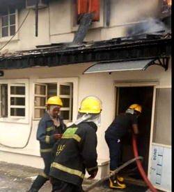 Just in: Fire guts building in Lagos