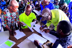 Adapalm Investors; Roche Agric begin payment of severance benefits to ex-workers