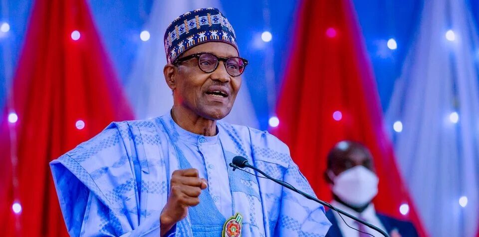 President Buhari is urged to issue additional new notes or distribute the old notes if the Council of State approves the Naira redesign program.