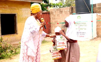 Ayinke-Ade Foundation launches borehole for public school, gifts welfare packages