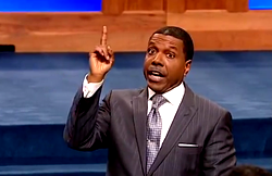 American preacher, Creflo Dollar confesses he misled congregants, says tithing not biblical