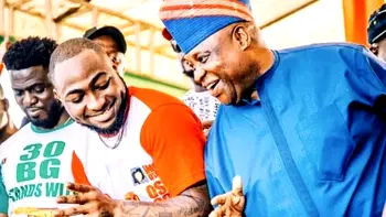 [Video] Davido, Sen. Adeleke, Saraki, other PDP chieftains jubilate as results trickle in
