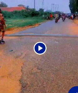 Watch moment Davido celebrates Adeleke’s victory on bike in Ede [Video]