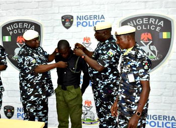 Police dismiss Dekit’s Mopol Inspector over extortion