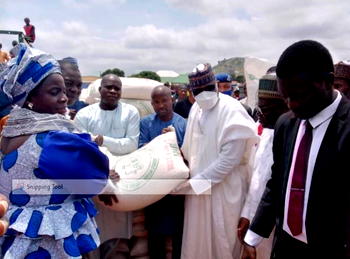 FG disburses food items to vulnerable families, displaced persons in Taraba
