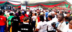 Calabar stands still as PDP support group Stage City Walk￼