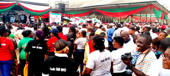 Calabar stands still as PDP support group Stage City Walk￼