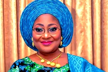 APC, PDP bicker over attack on Osun Governor’s wife convoy