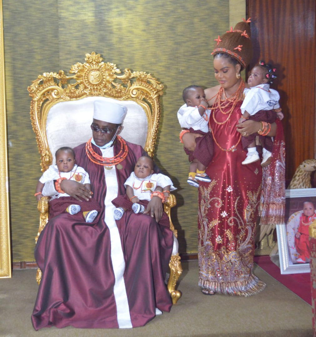 oba of benin traditional attire