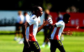 Aribo’s Premier League debut ends  in Southampton’s loss to Tottenham