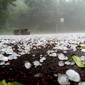 Giant hailstone kills toddler in Spain