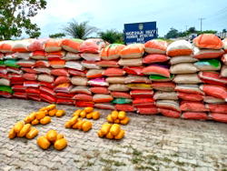 Navy hands over 627 bags of smuggled rice, Indian hemp to Customs, NDLEA