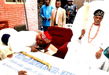 PHOTOS: OBJ prostrates before new Olowu