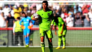 Ronaldo reacts angrily after Man United go 4-0 down in first half against Brentford