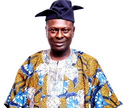 Meet one of the contenders for the next Alaafin, Prince Dr Oluokun Kasali Agunloye