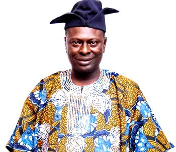 Meet one of the contenders for the next Alaafin, Prince Dr Oluokun Kasali Agunloye