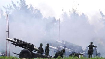 Taiwan begins live-fire artillery exercise amid China manoeuvres