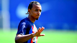 Barcelona finally register Kounde