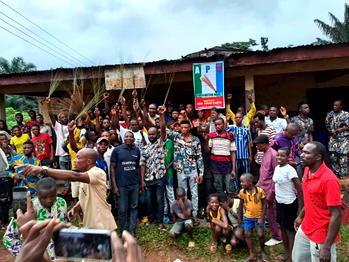 Ute-Okpu youths dump PDP for APC in Delta