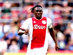 De Boer praises Bassey over impressive performance