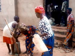 VSF distributes food to Okpute IDPs, ambulance, drugs to PHC Oju