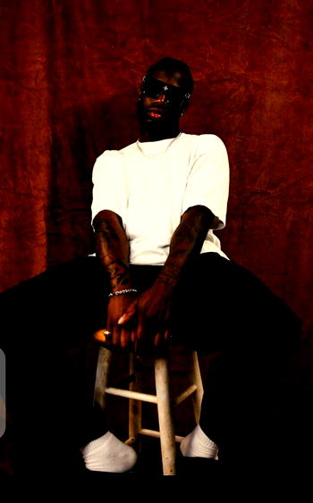 Femi steps out with Stunna 