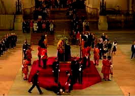 Guard watching Queen Elizabeth’s coffin faints