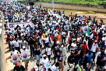 Peter Obi’s supporters hold 1 million road walk in Abuja [Photos]