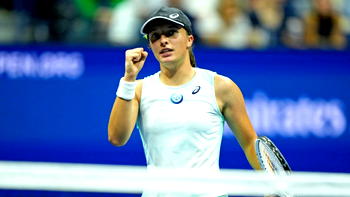 Swiatek in Wimbledon scare after food poisoning
