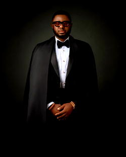 Meet the entrepreneur behind the brand Shirt freak now Freak Vault