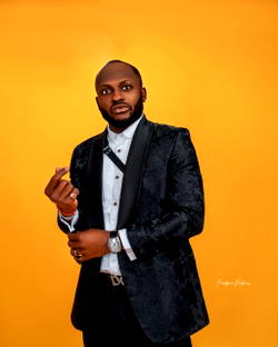 IGosave Unsual records success in first comedy outing in the UK