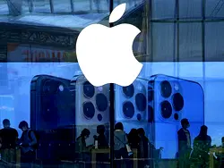 EU fines Apple and Meta €700m, risking Trump fury
