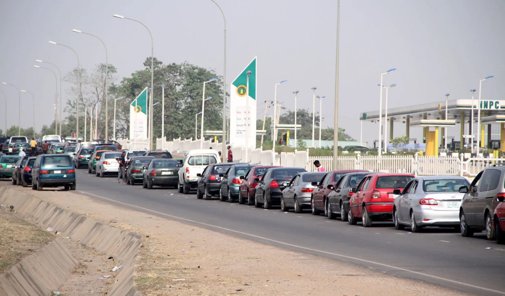 NNPCL Promises To Clear Fuel Queues by May 1