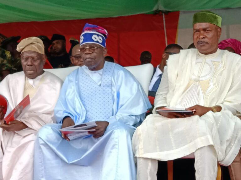 Just in [Photos]: Oyebanji sworn in, takes over from Fayemi as Ekiti ...