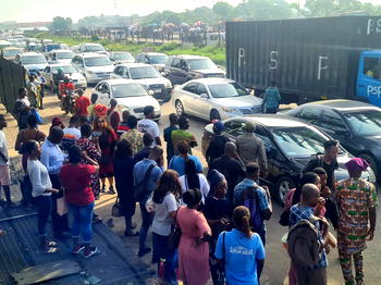 [Photos] Commuters stranded as commercial bus drivers commence strike in Lagos