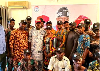 2023: Sen Rilwan Akanbi mobilises support Groups for Tinubu