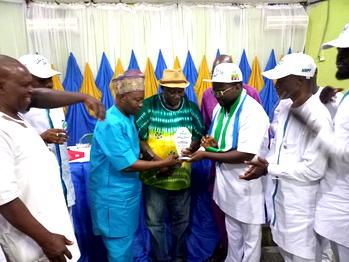 Ogun NUJ honours Ajadi with Lifetime Archivers Award at forum