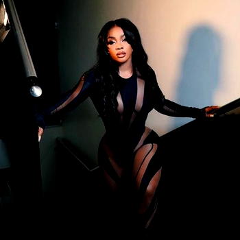 ‘I’m privileged to be alive’ – Toke Makinwa celebrates 38 with sultry photos