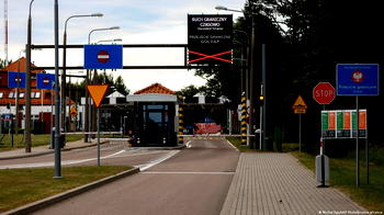Poland to build wall on border with Russia