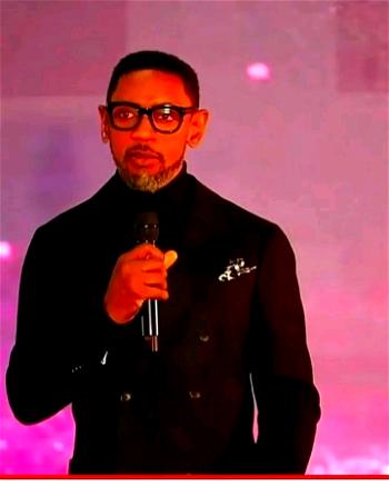 [Photos] Fatoyinbo appears dapper in UK’s COZA special service