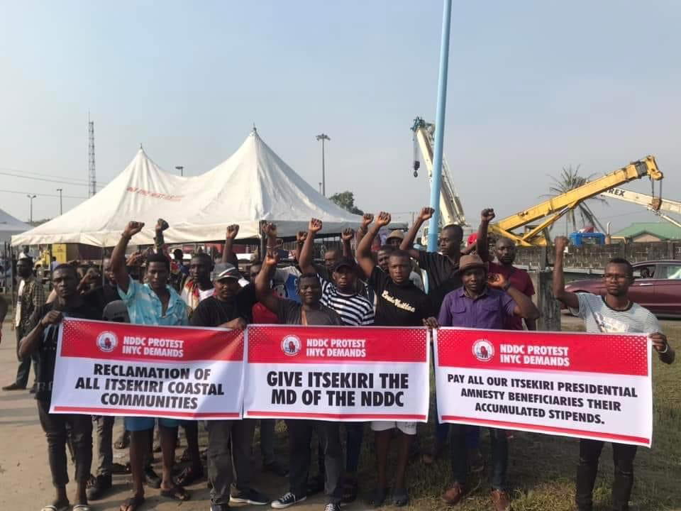 Itsekiri Youths Protest Demand Nddc Md Position Vanguard News Itsekiri Youths Protest Demand Nddc Md Position Vanguard News
