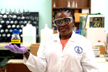 Nigerian scientist fortifies ‘Zobo’ to address iron deficiency in Africa